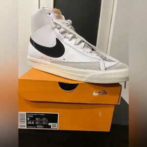 Nike Blazer High